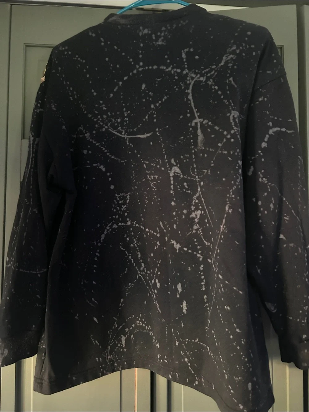 Studded Black Splatter crewneck Sweatshirt with statement shoulders - Picture 4 of 4